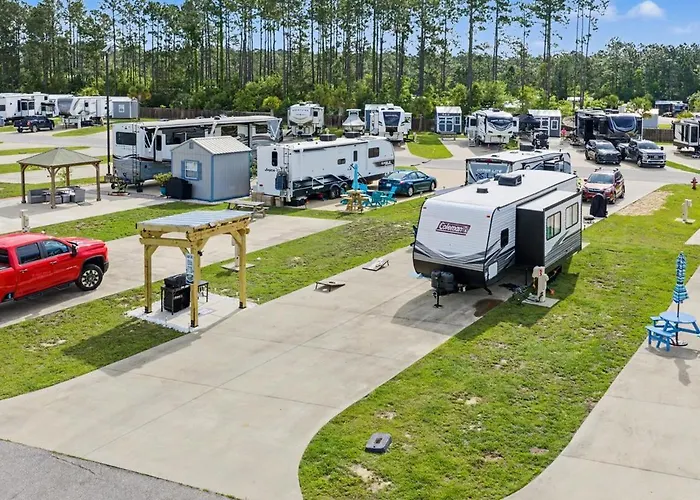 Holiday home Your Glamping Escape Awaits 5 Miles From The Gulf Shores