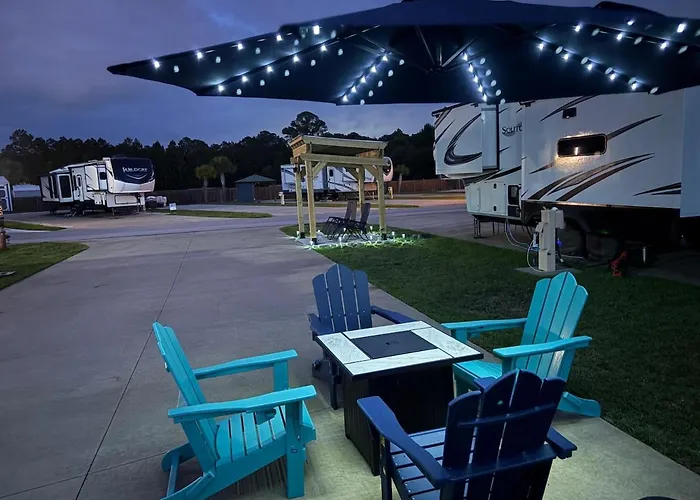 Holiday home Your Glamping Escape Awaits 5 Miles From The Gulf Shores