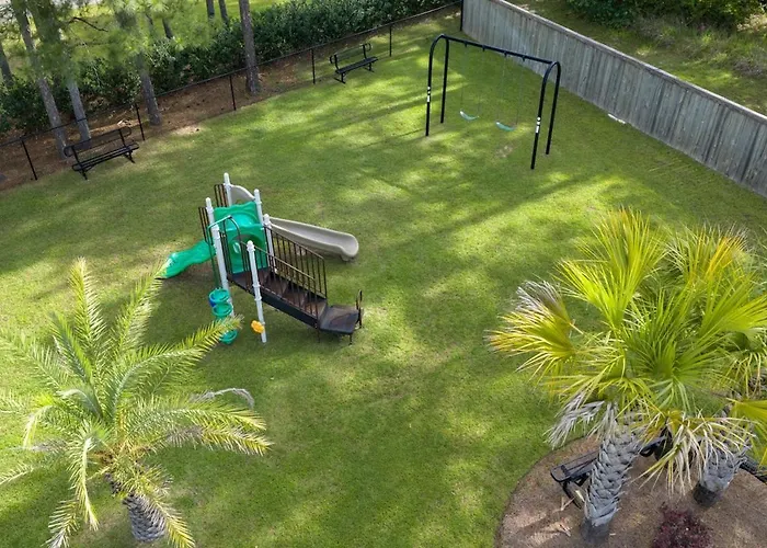 Your Glamping Escape Awaits 5 Miles From The Gulf Shores