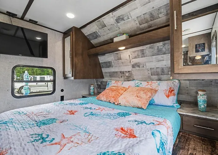 Holiday home Your Glamping Escape Awaits 5 Miles From The Gulf Shores